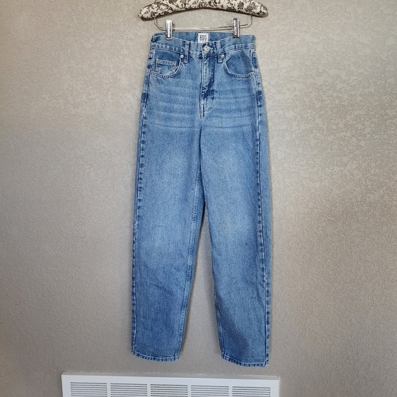 BDG Denim - BDG Urban outfitters High-Rise Baggy jeans size 26